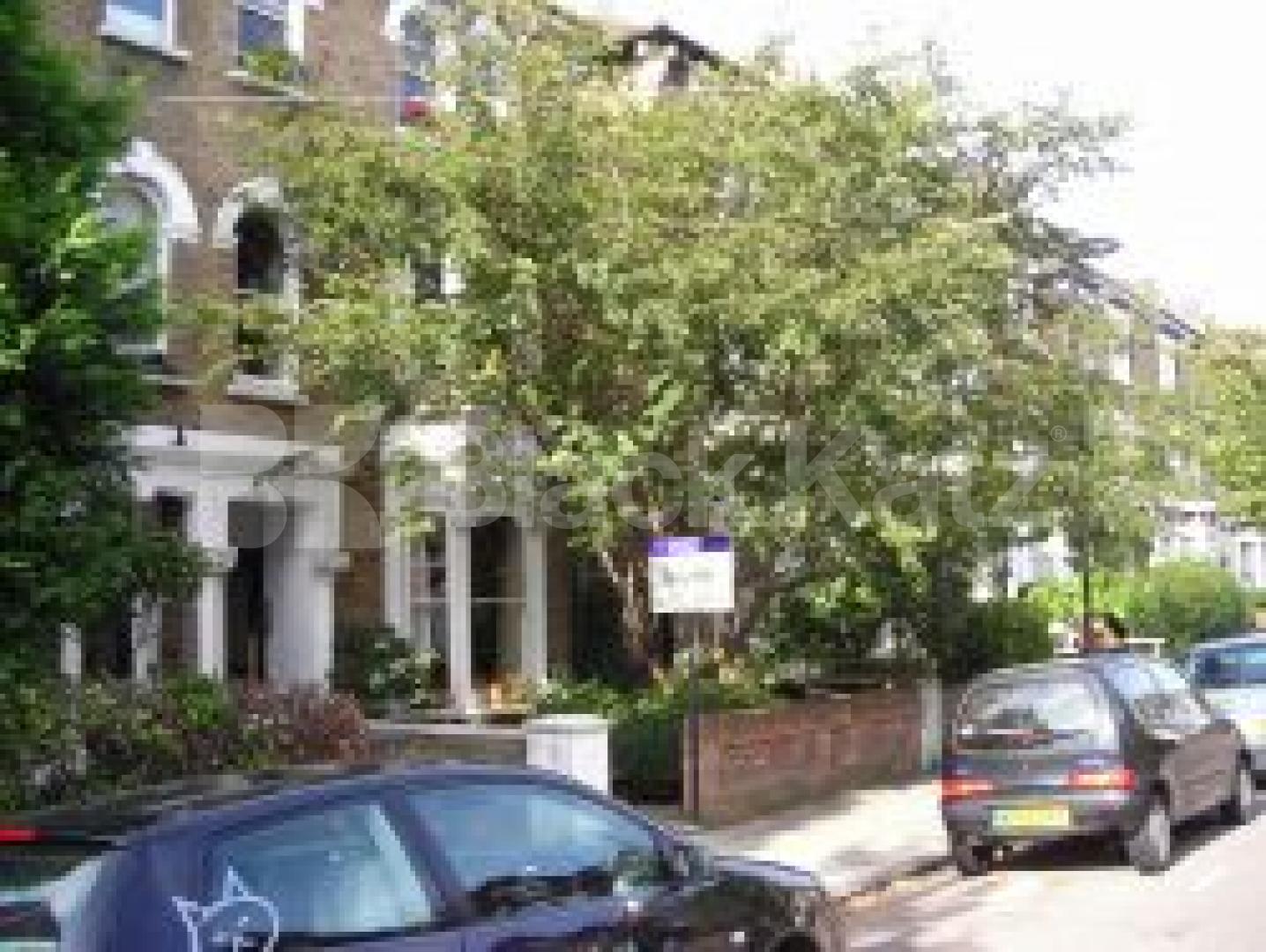 			2 Bedroom, 1 bath, 1 reception Flat			 Yerbury Road, TUFNELL PARK N19